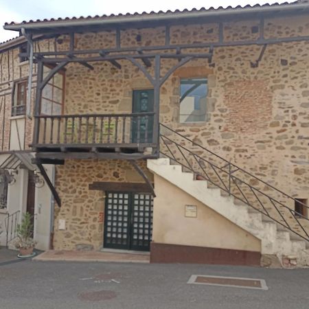 Le Coustalou Livinhac-le-Haut Exterior foto