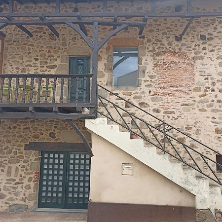 Le Coustalou Livinhac-le-Haut Exterior foto